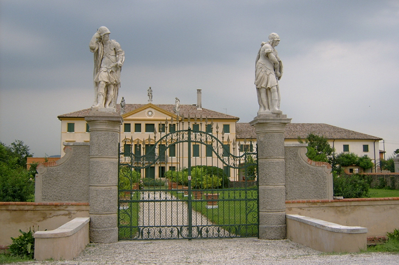Villa Fietta, Giacomelli