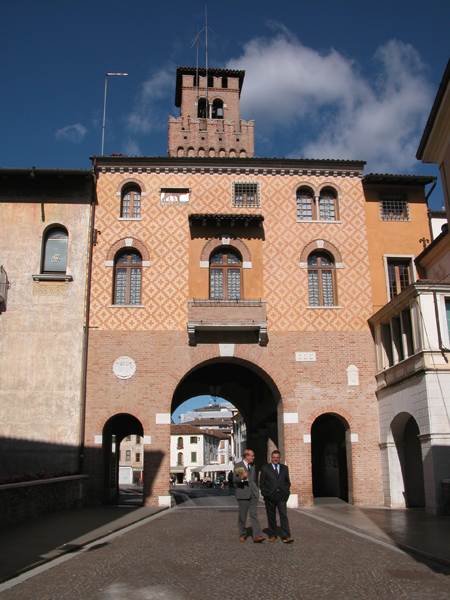 Porta Trevisana (Torresin) dall'esterno della città medievale