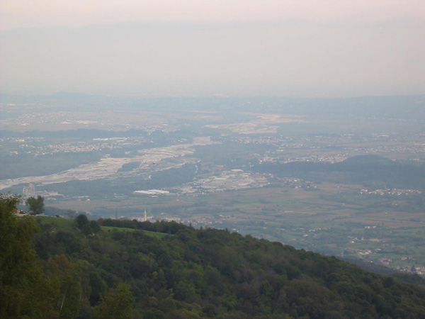 Monfenera: vista su Pederobba e sul fiume Piave